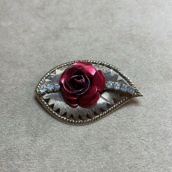 Vintage Rose and Leaf Brooch - Picture 3 of 5